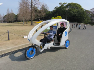 万博公園　自転車タクシー　乗車イメージ